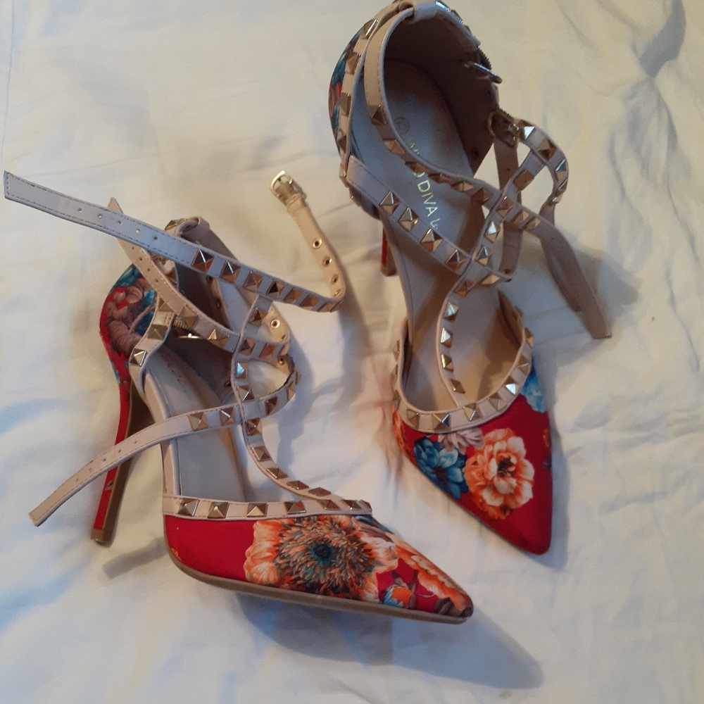 Red heels with roses